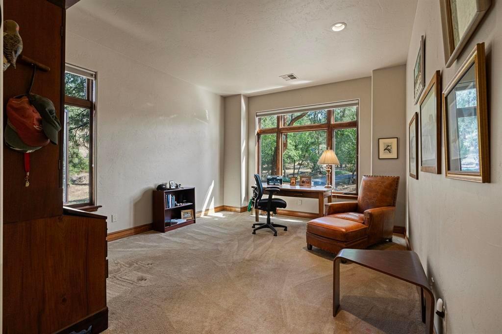 Durango, Colorado, 81301, United States, 4 Bedrooms Bedrooms, ,4 BathroomsBathrooms,Residential,For Sale,1938986