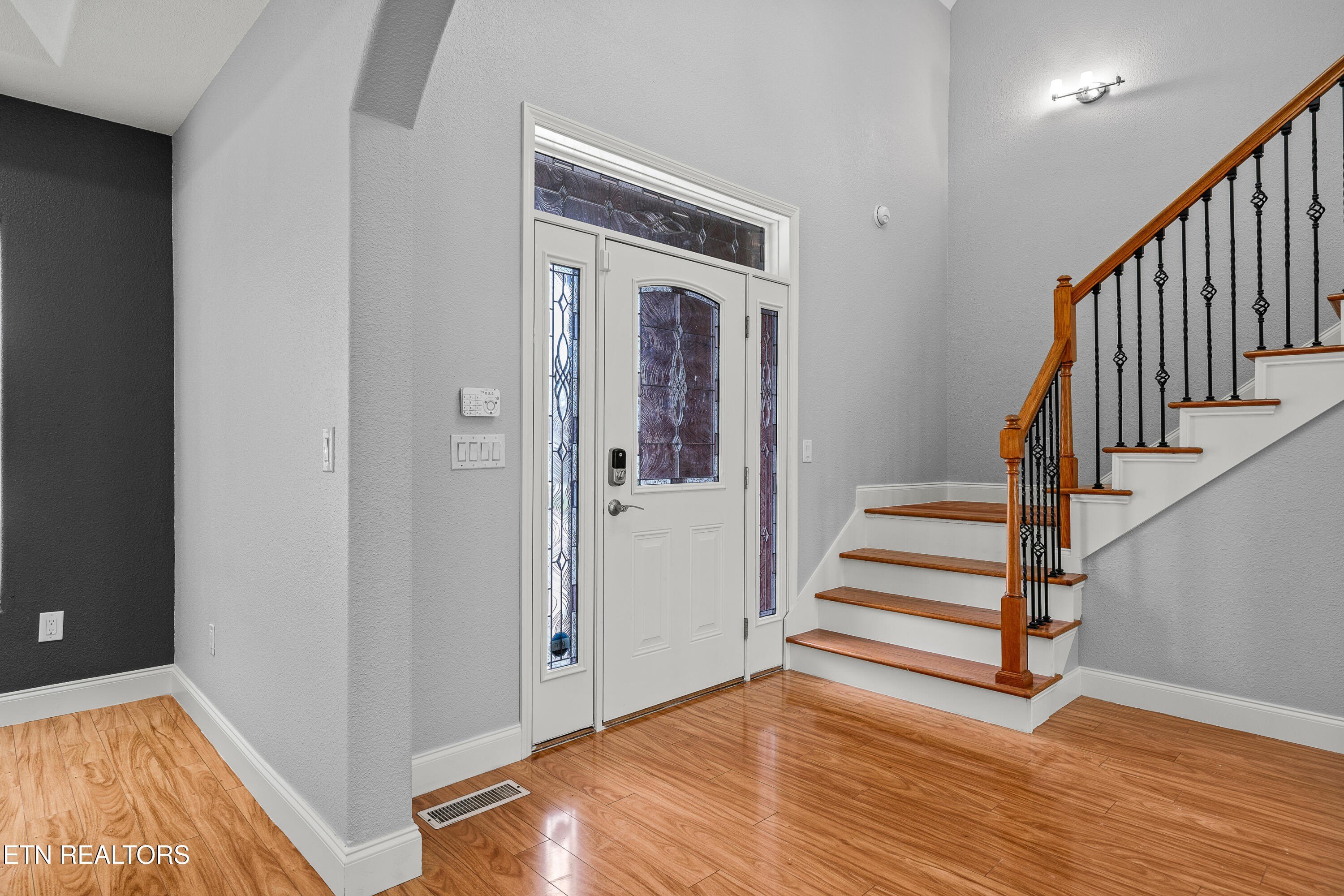 39 N Riverview Ln., Crossville, Tennessee, 38555, United States, 5 Bedrooms Bedrooms, ,5 BathroomsBathrooms,Residential,For Sale,39 N Riverview Ln.,1654091
