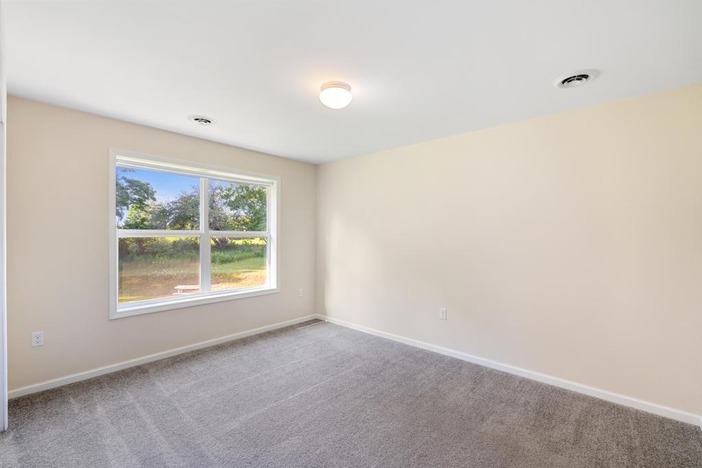 Charlevoix, Michigan, 49720, United States, 5 Bedrooms Bedrooms, ,3 BathroomsBathrooms,Residential,For Sale,1916924