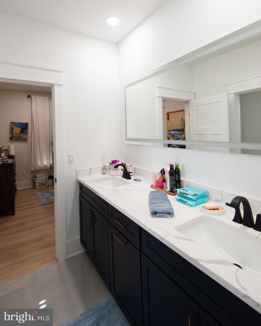 Delmar, Maryland, 21875, United States, 4 Bedrooms Bedrooms, ,4 BathroomsBathrooms,Residential,For Sale,1992058