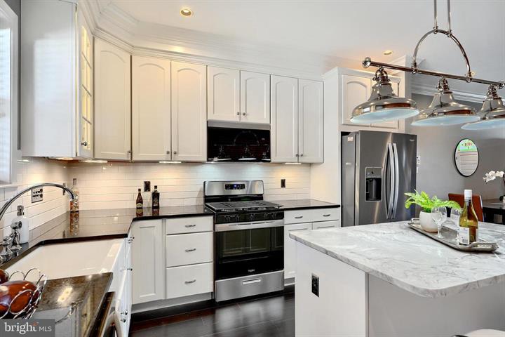 Baltimore, Maryland, 21224, United States, 3 Bedrooms Bedrooms, ,3 BathroomsBathrooms,Residential,For Sale,1930915