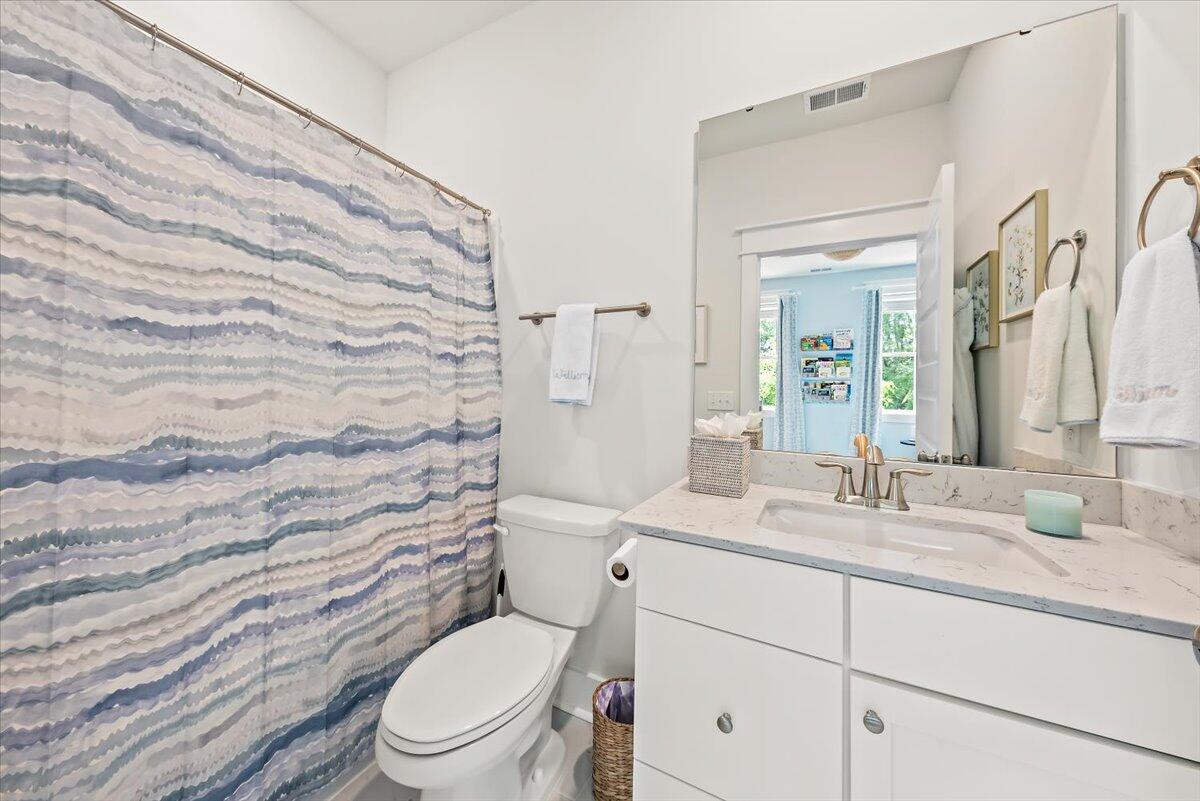 Mount Pleasant, South Carolina, 29464, United States, 3 Bedrooms Bedrooms, ,4 BathroomsBathrooms,Residential,For Sale,1942272