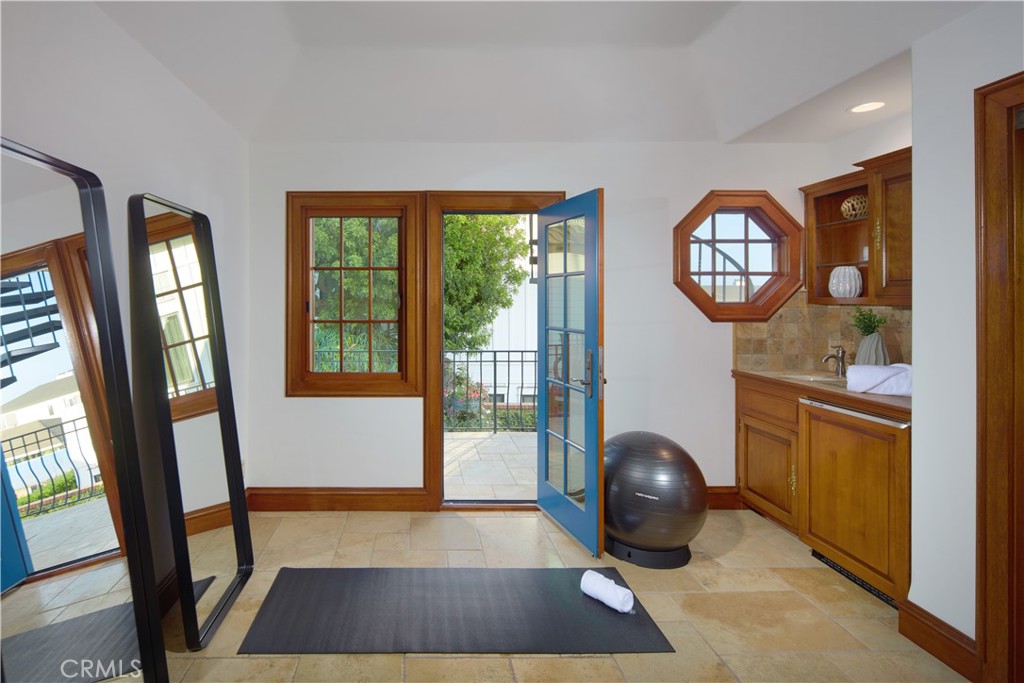 Corona del Mar, California, 92625, United States, 4 Bedrooms Bedrooms, ,4 BathroomsBathrooms,Residential,For Sale,1709023
