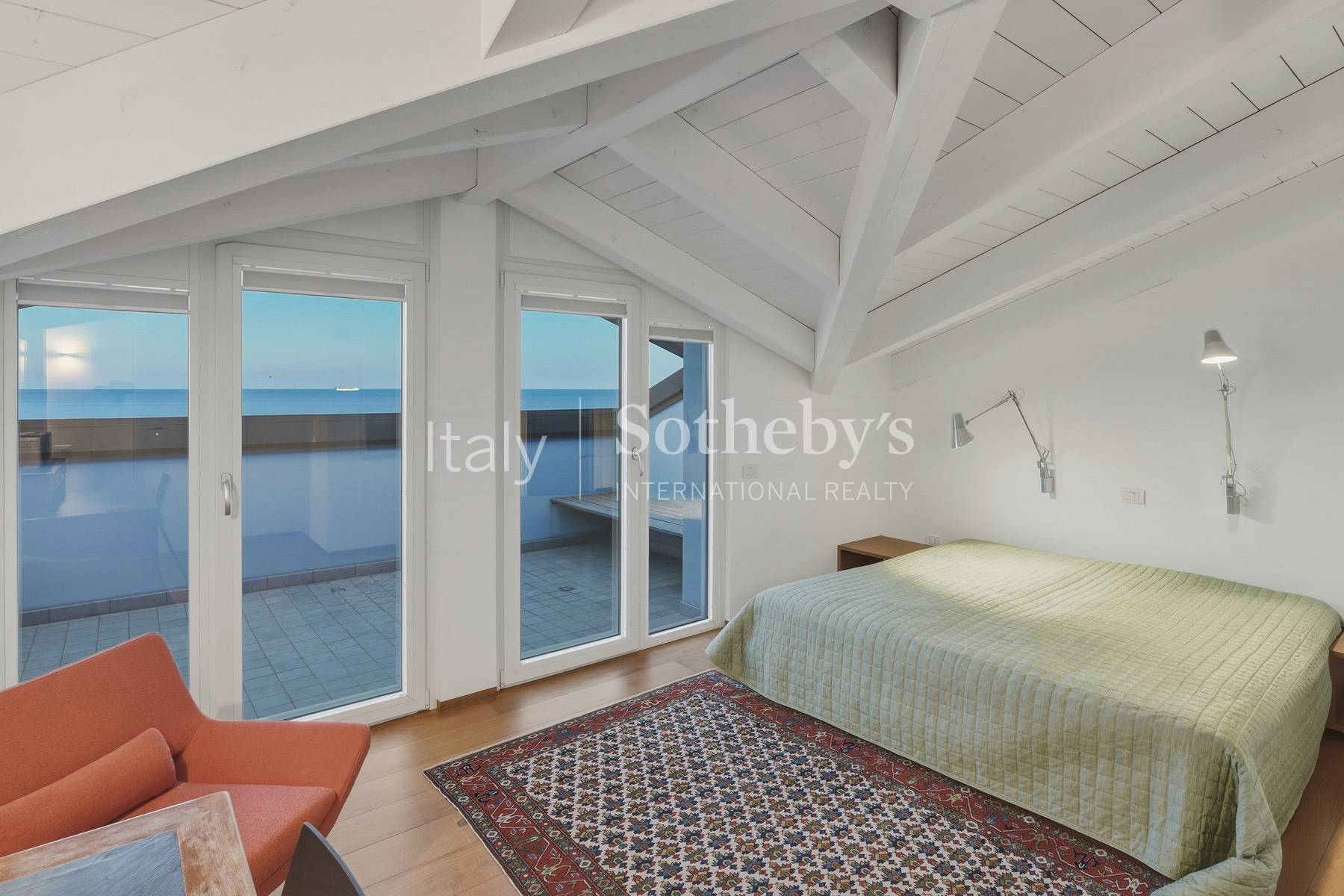  Modern penthouse with spectacular sea view in Grado - 物件實景