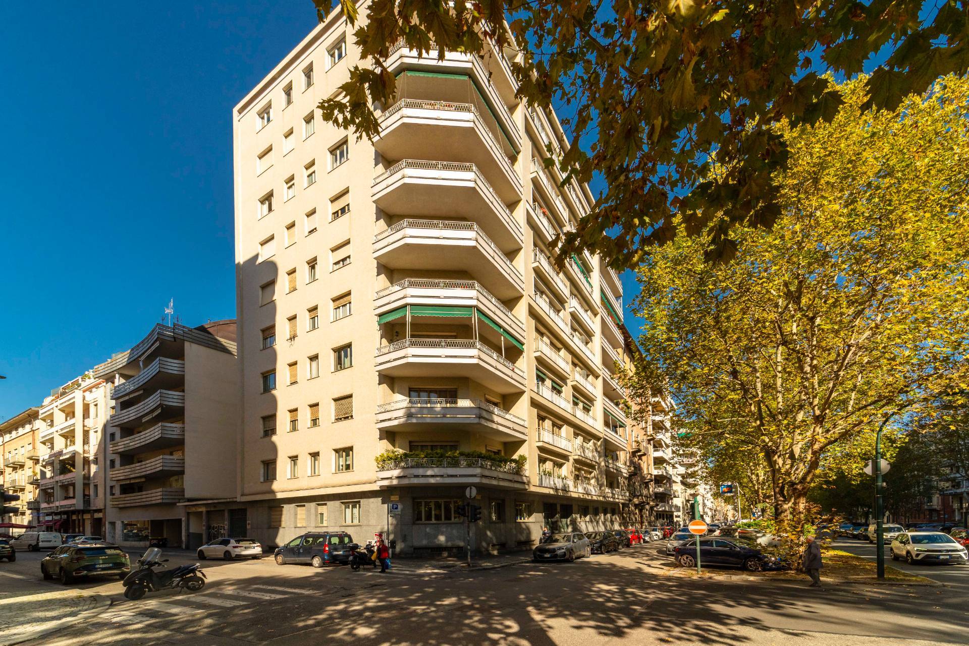 Torino, Torino, 10100, IT, 4 Bedrooms Bedrooms, ,3 BathroomsBathrooms,Residential,For Sale,1989083