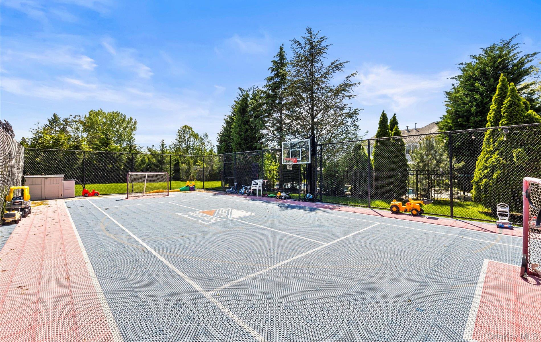 Huntington, New York, 11743, United States, 6 Bedrooms Bedrooms, ,4 BathroomsBathrooms,Residential,For Sale,1827761