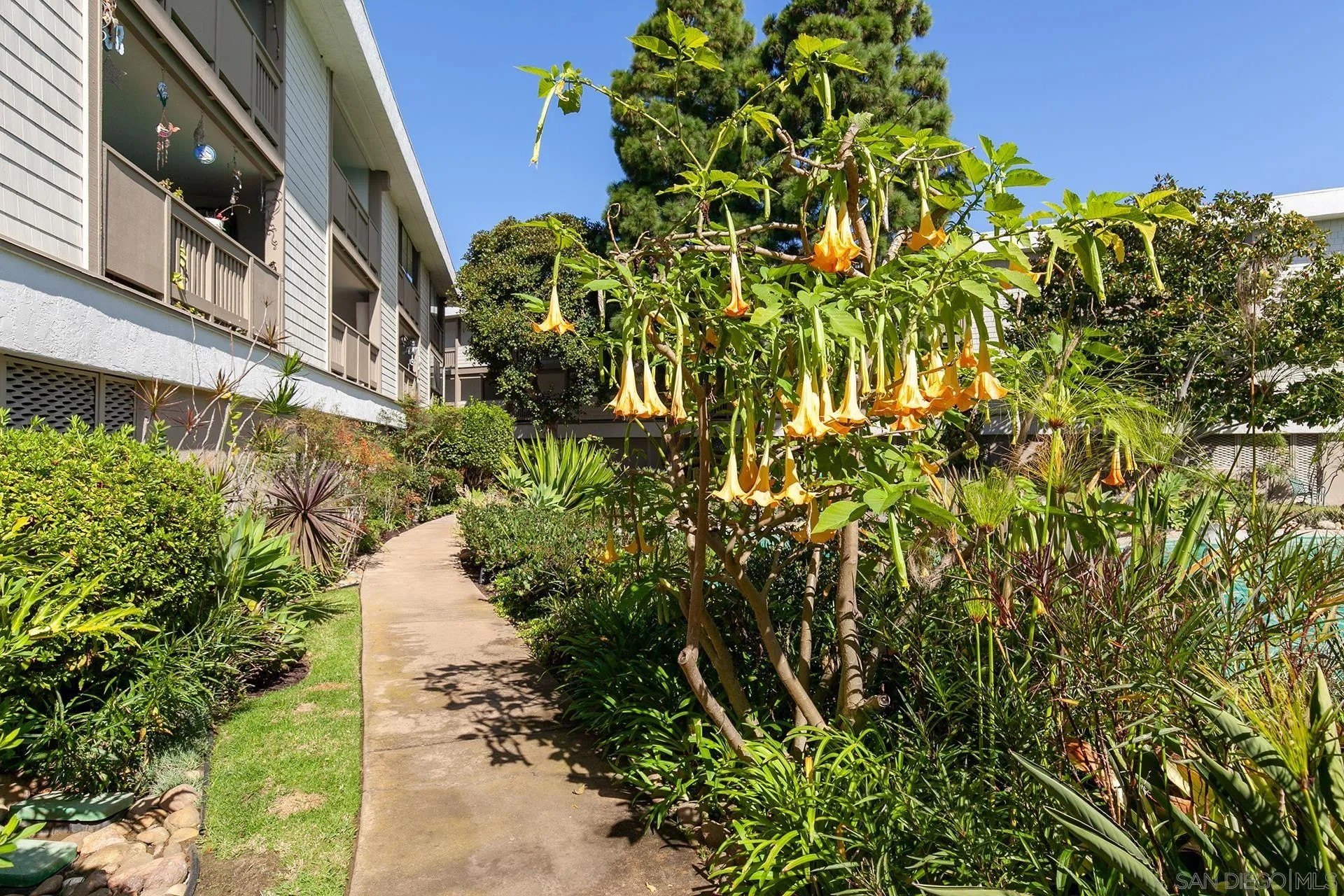 San Diego, California, 92110, United States, 1 Bedroom Bedrooms, ,1 BathroomBathrooms,Residential,For Sale,1970133