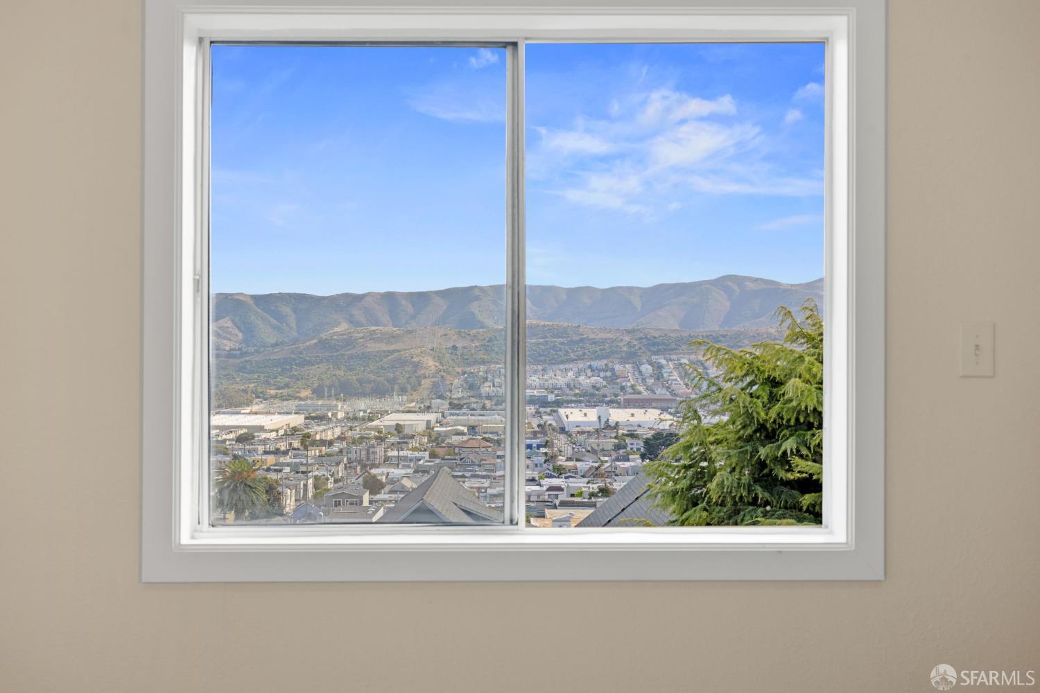 San Francisco, California, 94134, United States, 4 Bedrooms Bedrooms, ,3 BathroomsBathrooms,Residential,For Sale,1950995