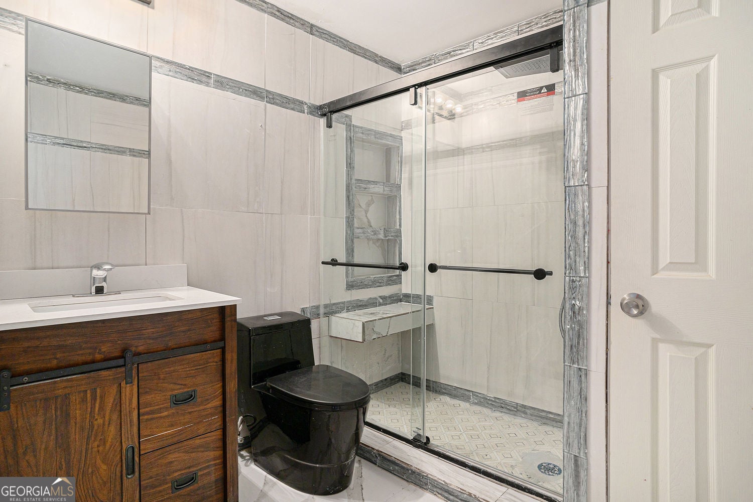 Covington, Georgia, 30014, United States, 5 Bedrooms Bedrooms, ,5 BathroomsBathrooms,Residential,For Sale,1953345