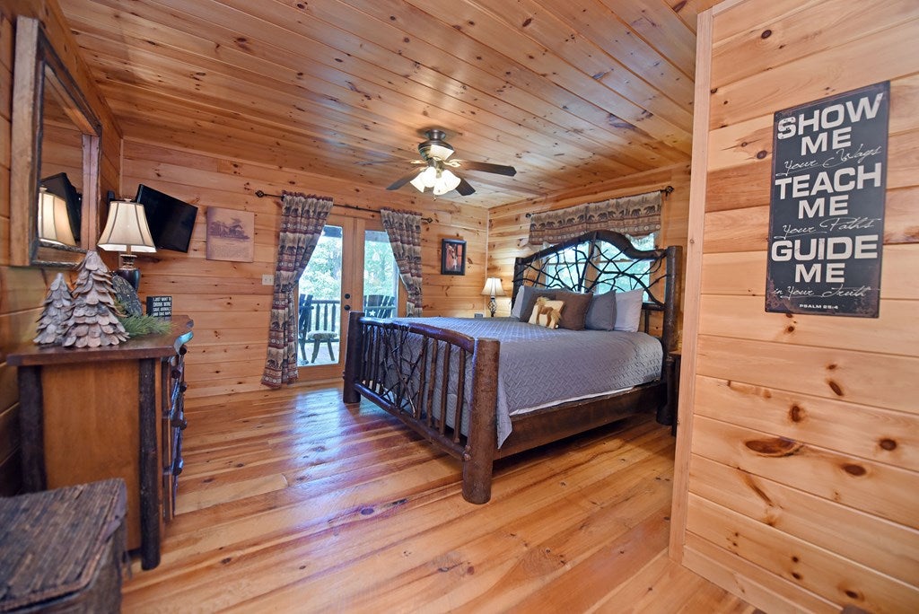 Morganton, Georgia, 30560, United States, 3 Bedrooms Bedrooms, ,3 BathroomsBathrooms,Residential,For Sale,2001916