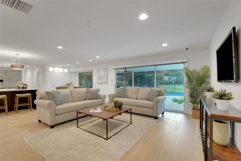 Lake Mary, Florida, 32746, United States, 4 Bedrooms Bedrooms, ,2 BathroomsBathrooms,Residential,For Sale,1940772