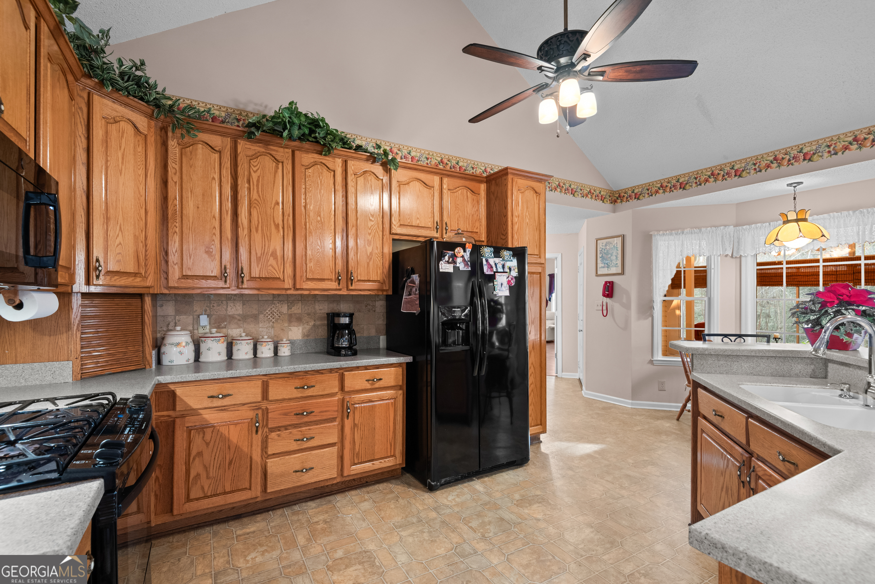 Barnesville, Georgia, 30204, United States, 4 Bedrooms Bedrooms, ,3 BathroomsBathrooms,Residential,For Sale,2008822