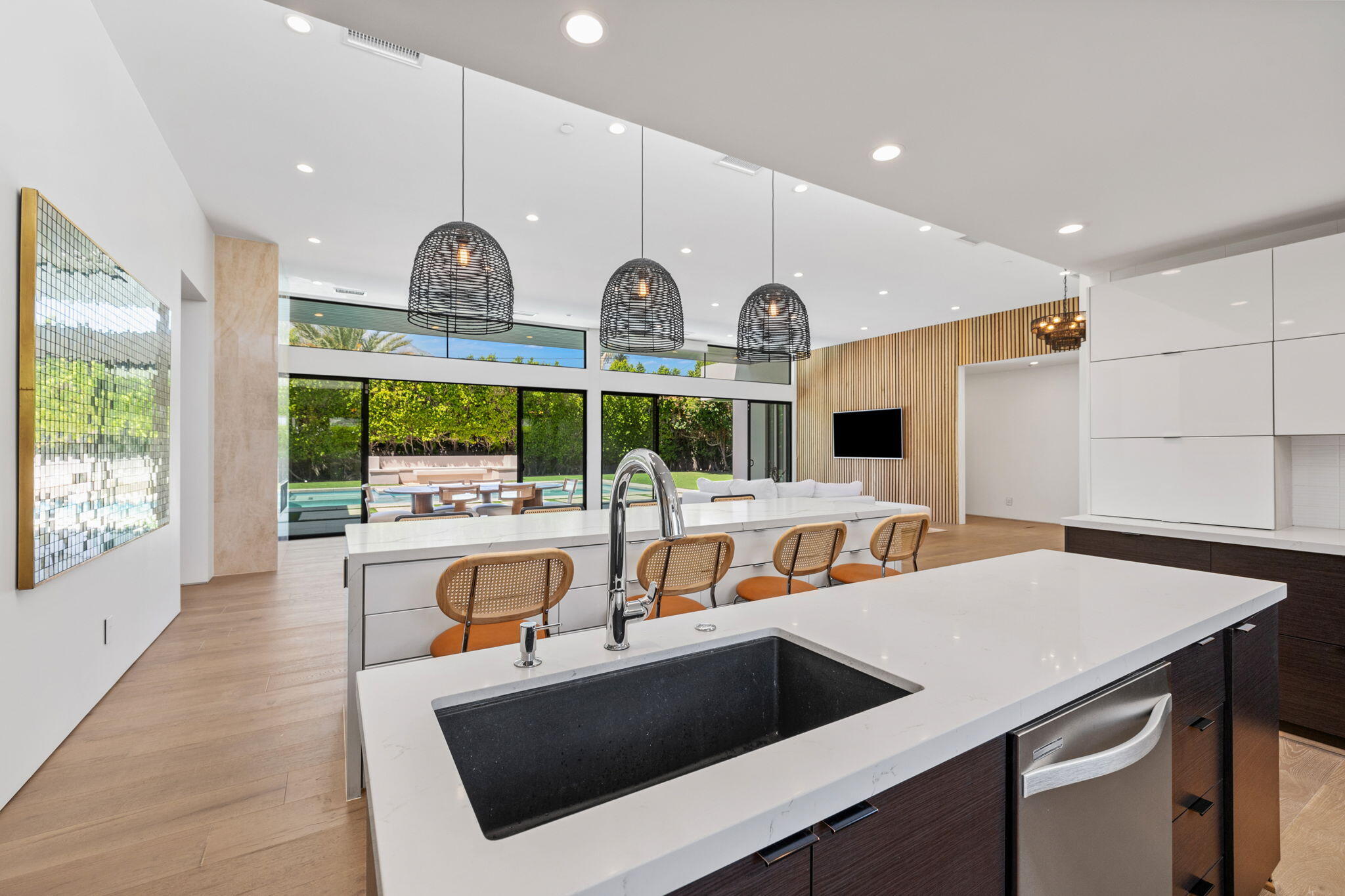 Palm Springs, California, 92262, United States, 5 Bedrooms Bedrooms, ,4 BathroomsBathrooms,Residential,For Sale,1805387