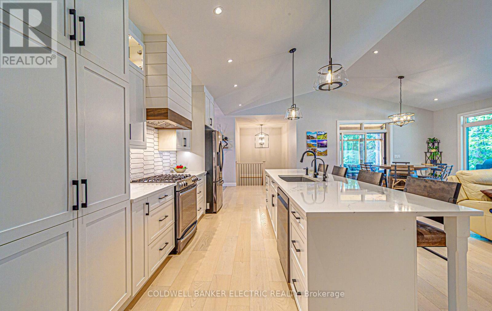 FARADAY, Ontario, K0L 1C0, CA, 5 Bedrooms Bedrooms, ,3 BathroomsBathrooms,Residential,For Sale,1828351