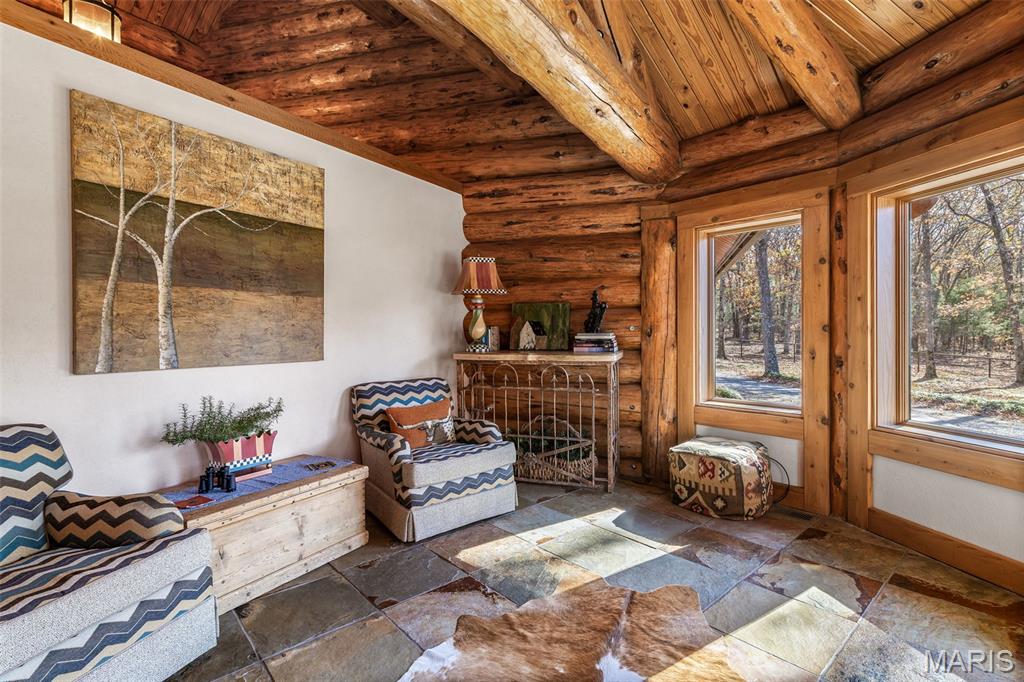 Farmington, Missouri, 63640, United States, 3 Bedrooms Bedrooms, ,4 BathroomsBathrooms,Residential,For Sale,1991980