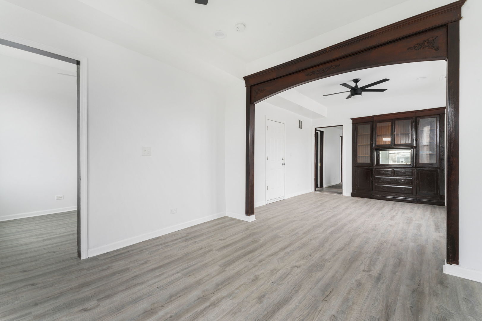 Chicago, Illinois, 60623, United States, 10 Bedrooms Bedrooms, ,Residential,For Sale,1997118