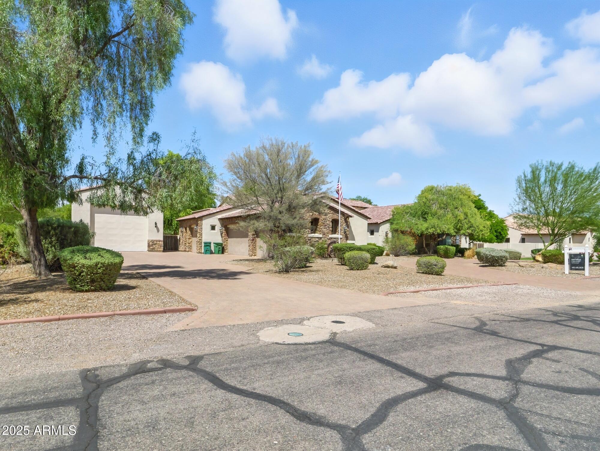 Chandler, Arizona, 85249, United States, 7 Bedrooms Bedrooms, ,8 BathroomsBathrooms,Residential,For Sale,1986072