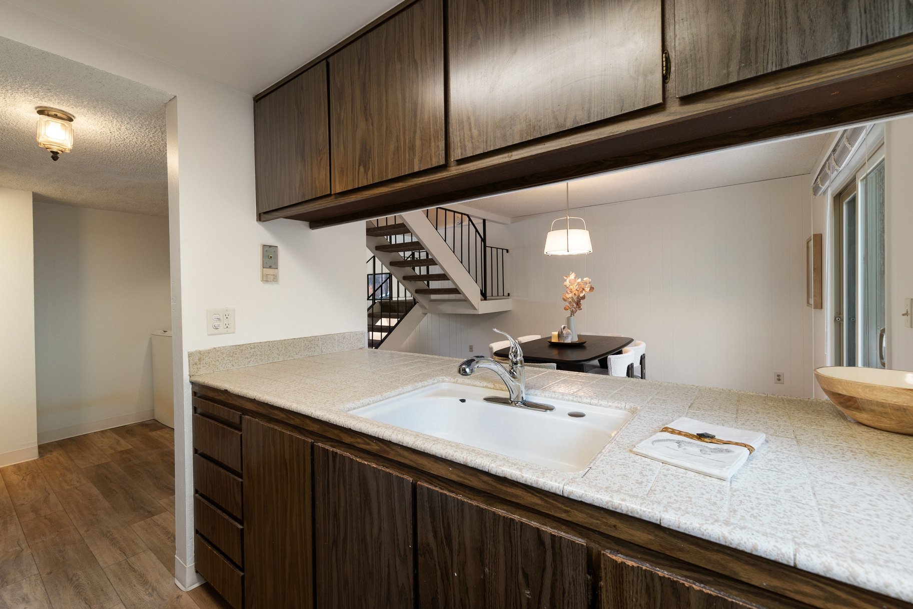 Lake Forest Glen 3 bedroom End Unit - 物件實景