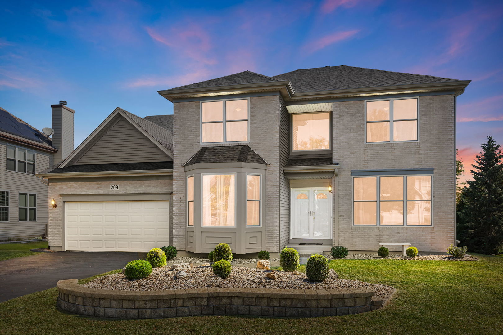 Sugar Grove, Illinois, 60554, United States, 5 Bedrooms Bedrooms, ,4 BathroomsBathrooms,Residential,For Sale,1949761