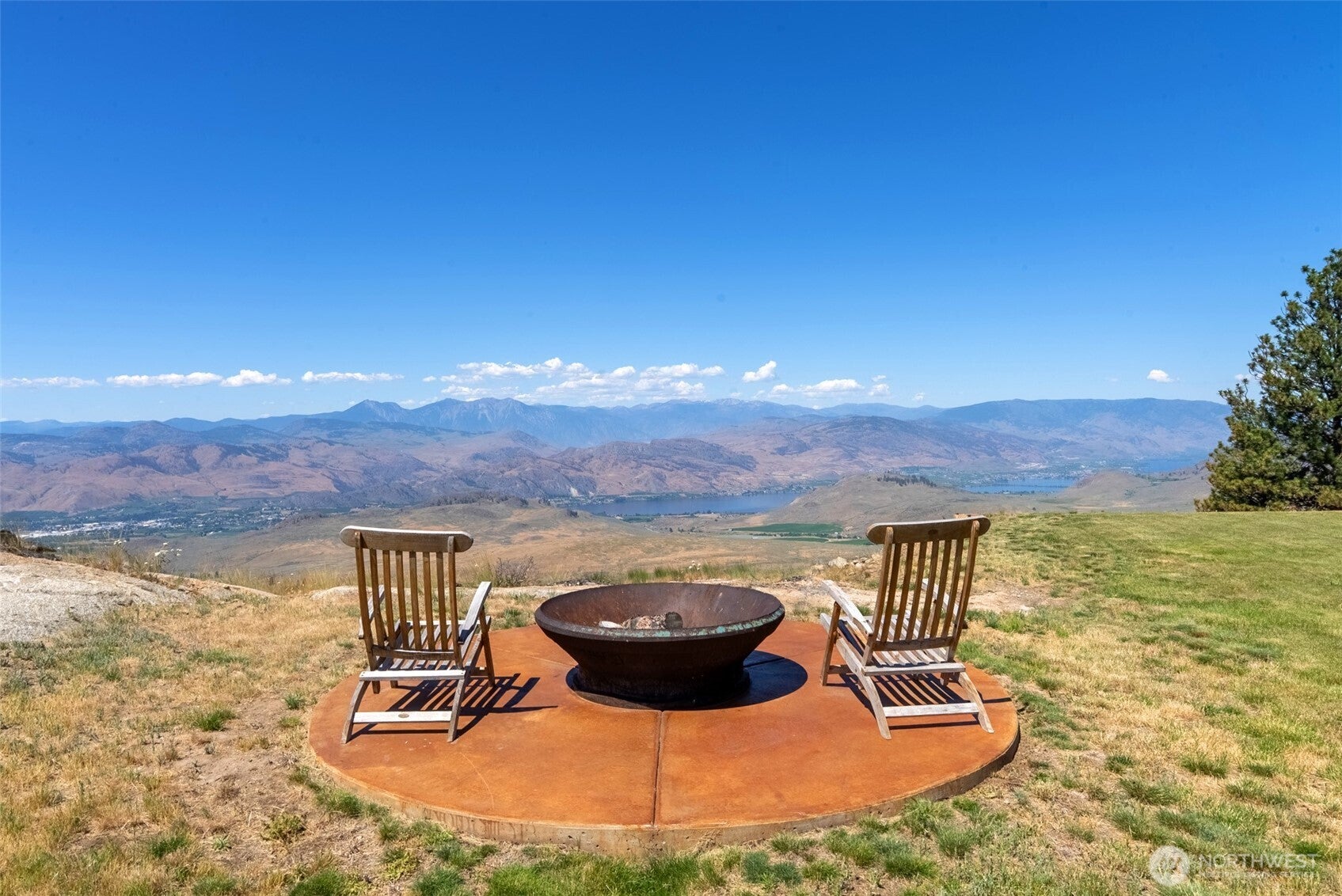Oroville, Washington, 98844, United States, 1 Bedroom Bedrooms, ,Residential,For Sale,1882313