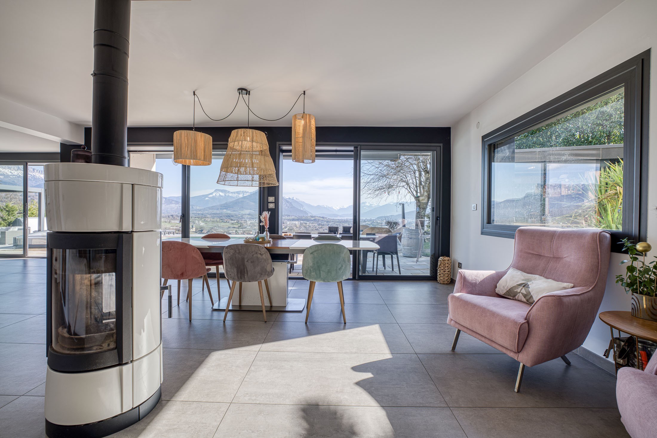  Renovated Contemporary Villa with Lake and Mountain Views – Annecy Heights - 物件實景