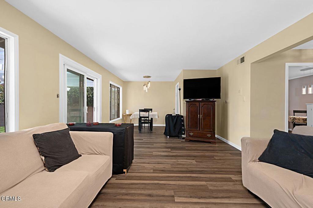 Oxnard, California, 93030, United States, 4 Bedrooms Bedrooms, ,2 BathroomsBathrooms,Residential,For Sale,1918594