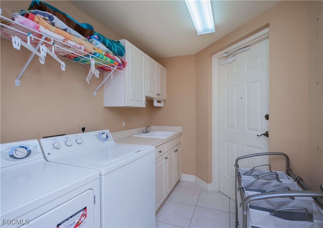 Fort Myers, Florida, 33908, United States, 3 Bedrooms Bedrooms, ,3 BathroomsBathrooms,Residential,For Sale,2002530
