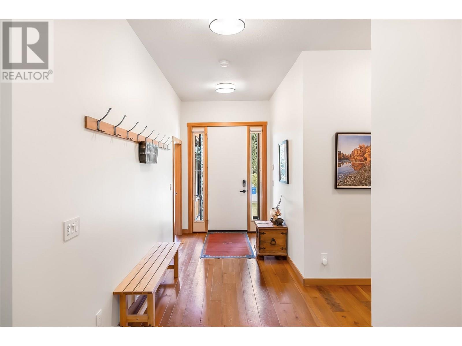 REVELSTOKE, British Columbia, V0E 2S3, CA, 6 Bedrooms Bedrooms, ,4 BathroomsBathrooms,Residential,For Sale,1912503