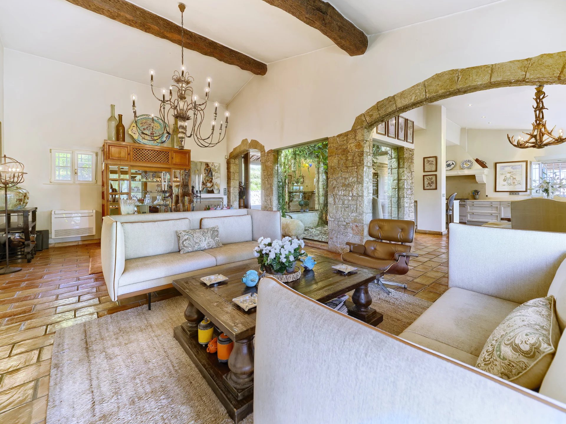 Saint-Paul-de-Vence, Provence-Alpes-Côte d’Azur, 06570, FR, ,Residential,For Sale,1610211