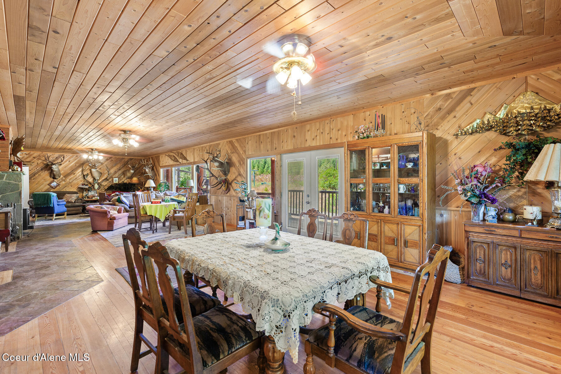 Athol, Idaho, 83801, United States, 4 Bedrooms Bedrooms, ,5 BathroomsBathrooms,Residential,For Sale,1984307