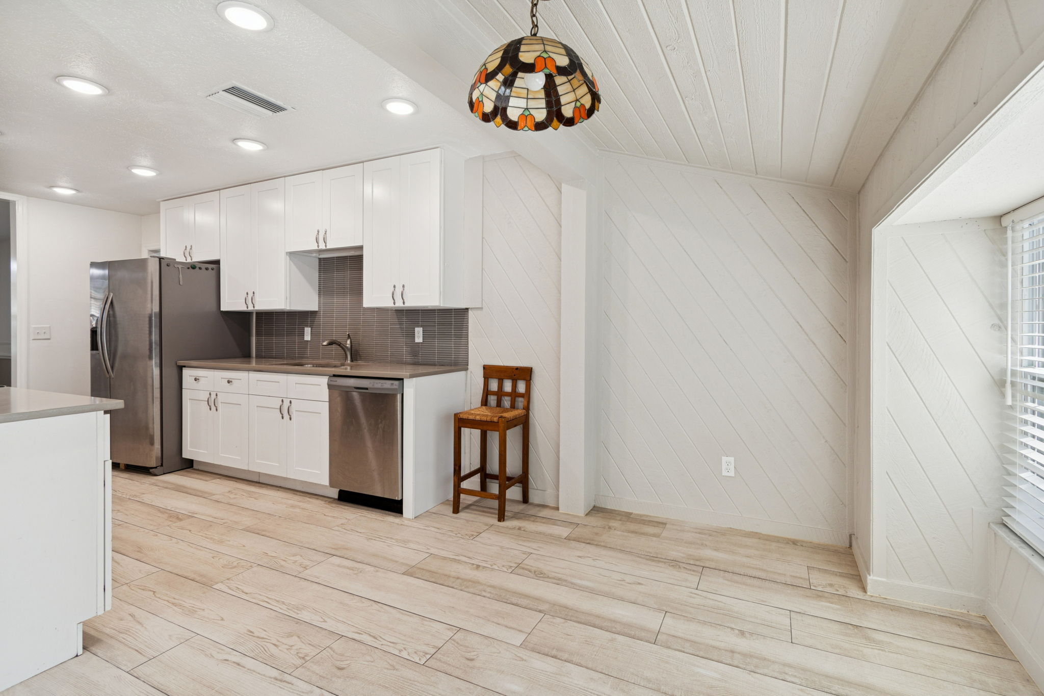 Tampa, Florida, 33637, United States, 4 Bedrooms Bedrooms, ,3 BathroomsBathrooms,Residential,For Sale,2012054