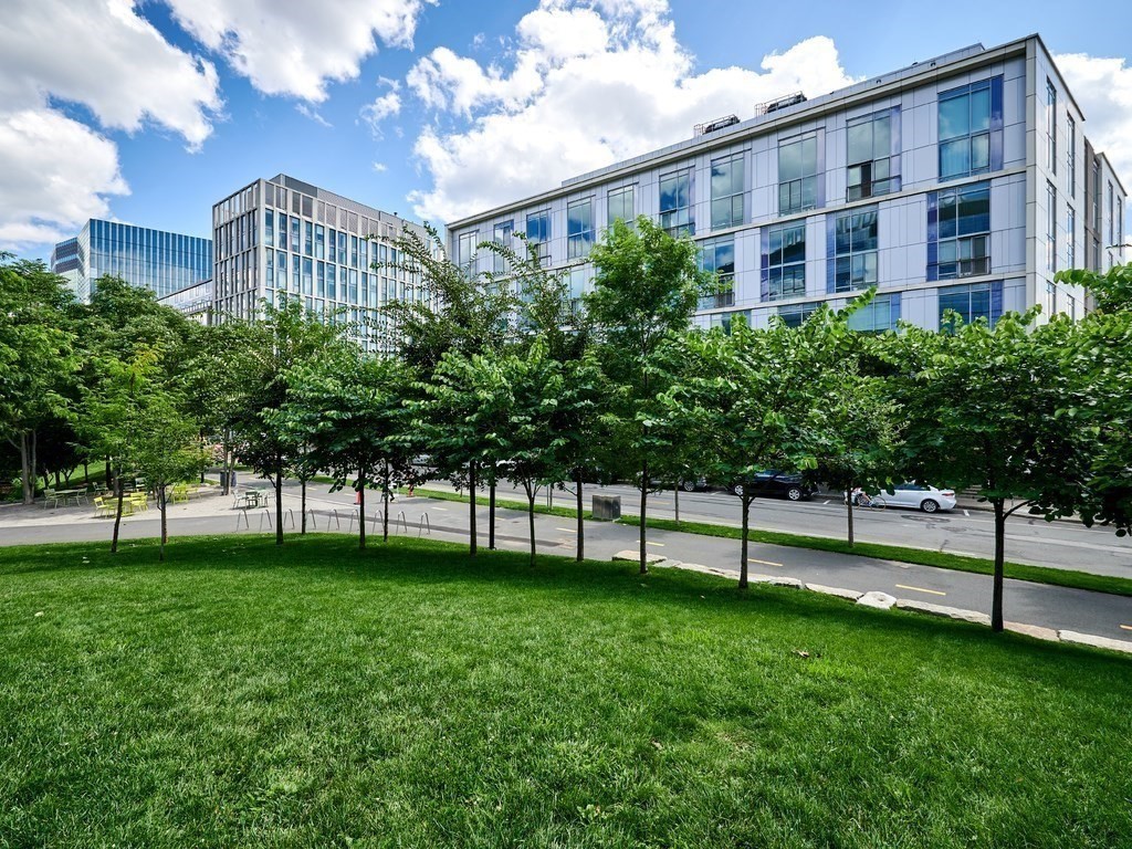 Cambridge, Massachusetts, 02141, United States, 1 Bedroom Bedrooms, ,2 BathroomsBathrooms,Residential,For Sale,1976381