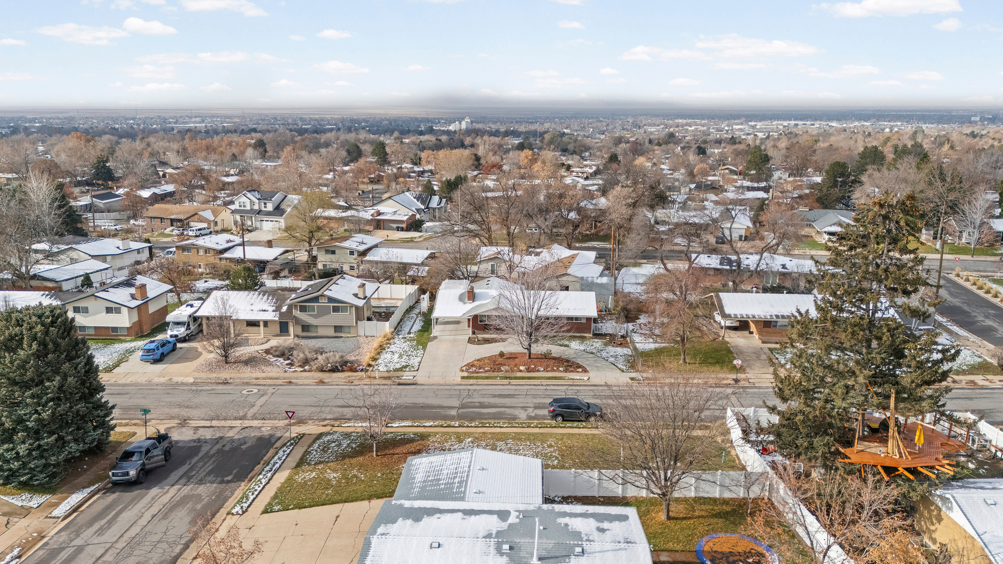 Kaysville, Utah, 84037, United States, 5 Bedrooms Bedrooms, ,1 BathroomBathrooms,Residential,For Sale,2003168