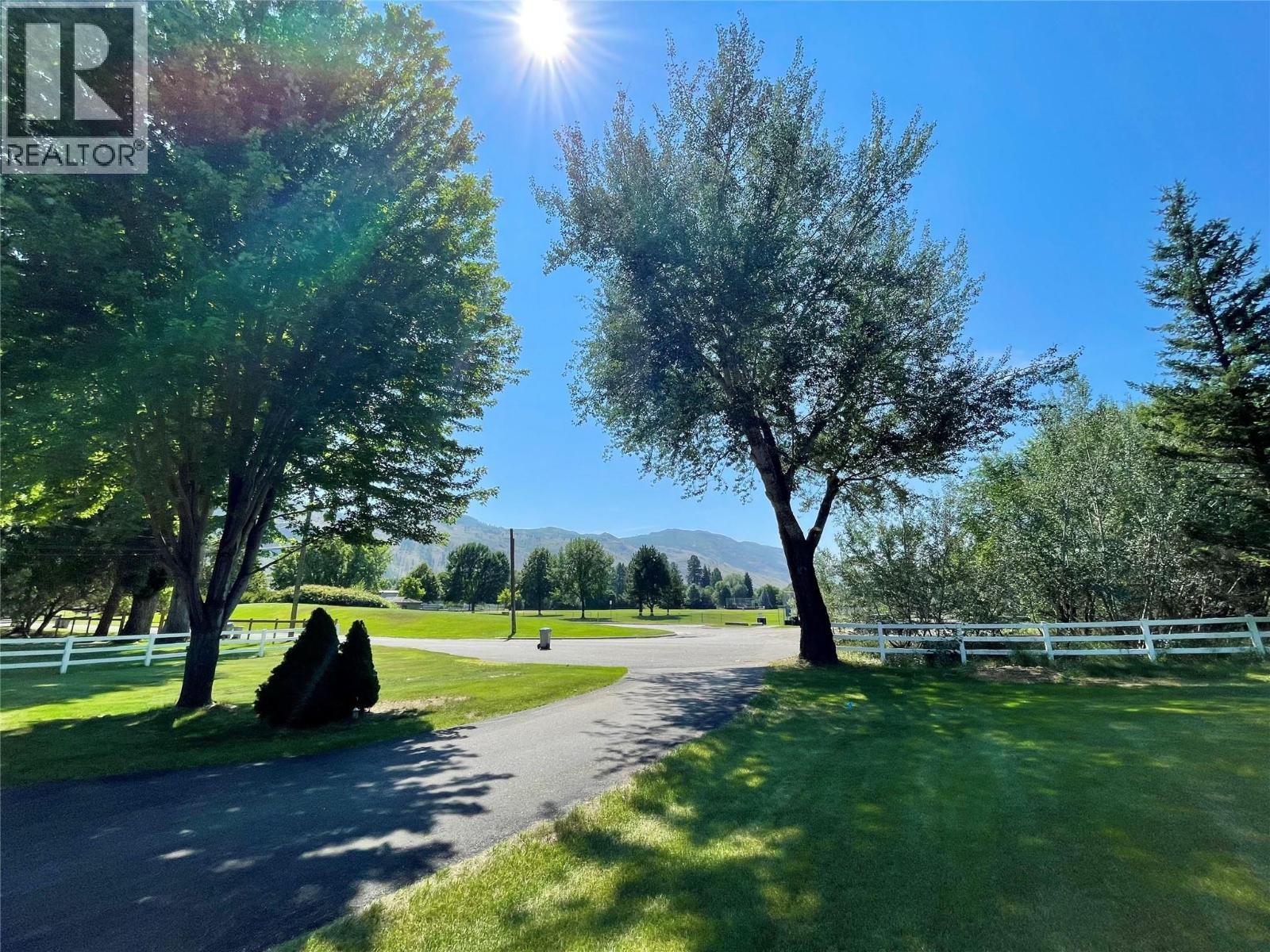 KAMLOOPS, British Columbia, V2H 1M4, CA, 5 Bedrooms Bedrooms, ,2 BathroomsBathrooms,Residential,For Sale,1912088