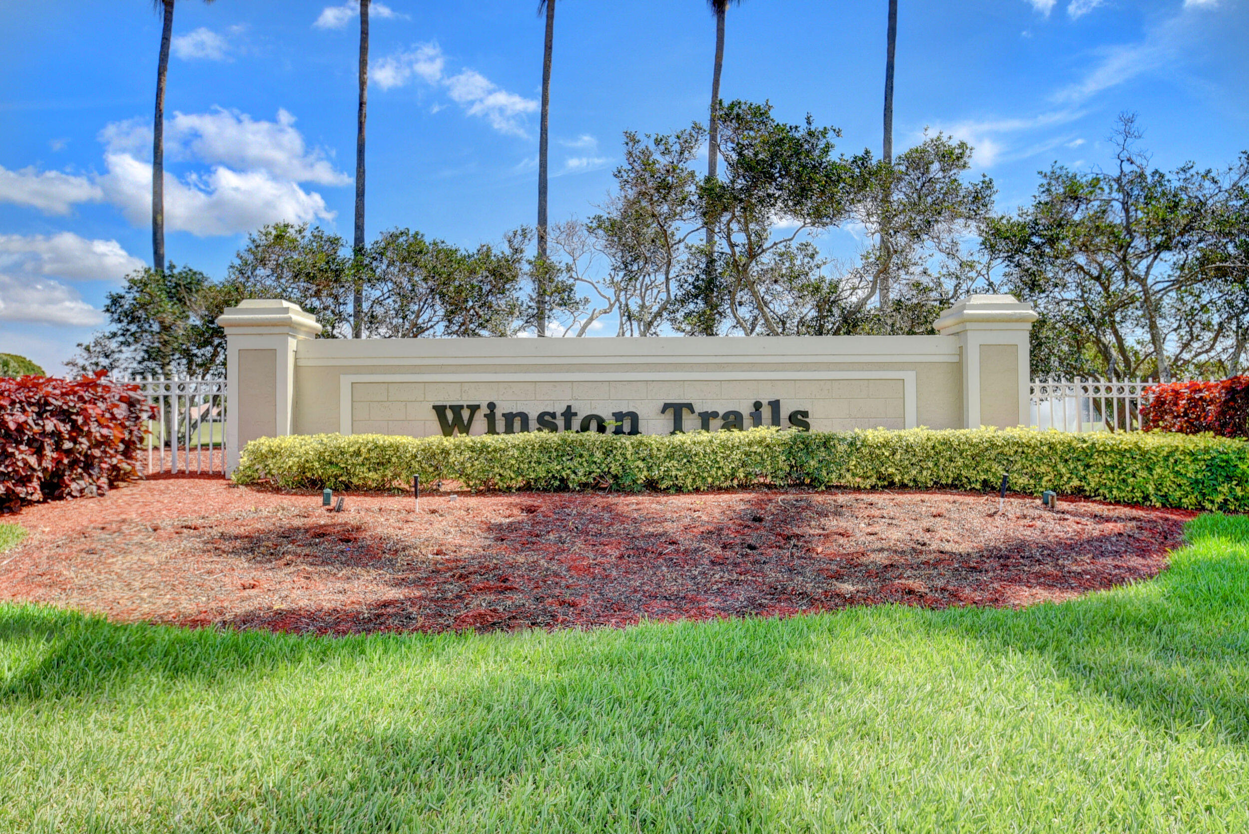 Lake Worth, Florida, 33463, United States, 3 Bedrooms Bedrooms, ,2 BathroomsBathrooms,Residential,For Sale,1796226
