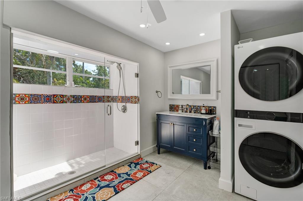 Fort Myers, Florida, 33901, United States, 3 Bedrooms Bedrooms, ,3 BathroomsBathrooms,Residential,For Sale,1991047