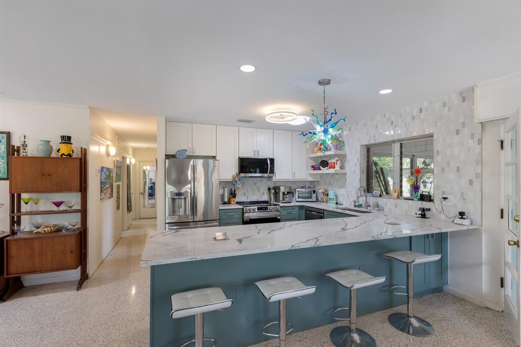 Sarasota, Florida, 34234, United States, 3 Bedrooms Bedrooms, ,2 BathroomsBathrooms,Residential,For Sale,1805099