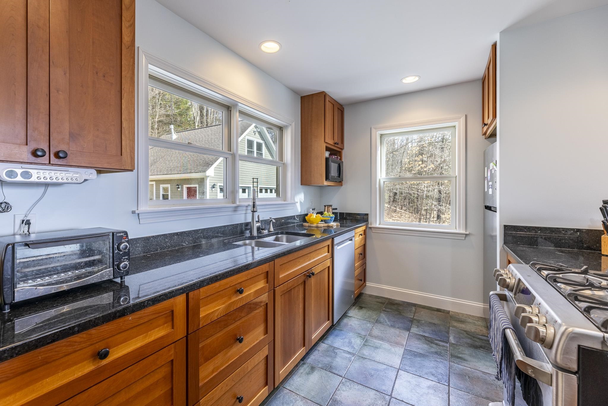 Fairlee, Vermont, 05045, United States, 4 Bedrooms Bedrooms, ,2 BathroomsBathrooms,Residential,For Sale,1941712