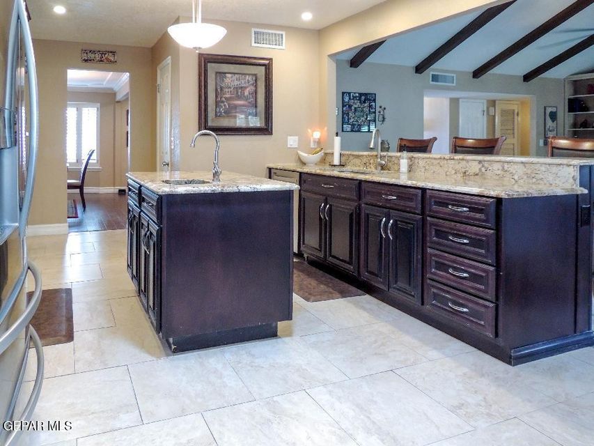 El Paso, Texas, 79935, United States, 4 Bedrooms Bedrooms, ,2 BathroomsBathrooms,Residential,For Sale,1923244
