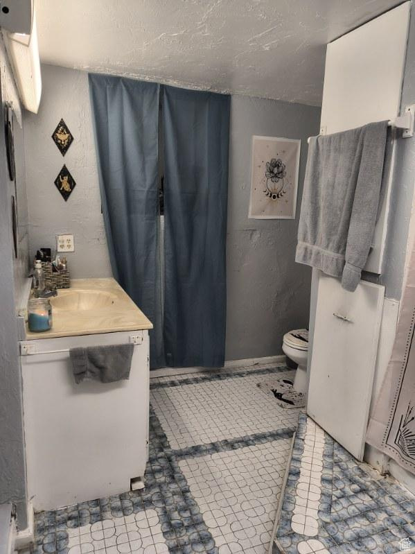 SALINA, Utah, 84654, United States, 16 Bedrooms Bedrooms, ,8 BathroomsBathrooms,Residential,For Sale,1874235