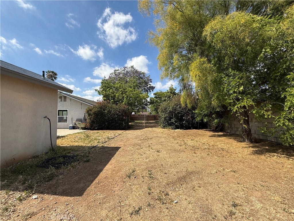 Calimesa, California, 92320, United States, 3 Bedrooms Bedrooms, ,4 BathroomsBathrooms,Residential,For Sale,2048390