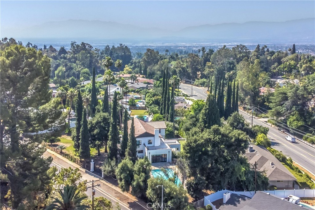 Redlands, California, 92373, United States, 5 Bedrooms Bedrooms, ,4 BathroomsBathrooms,Residential,For Sale,1982163