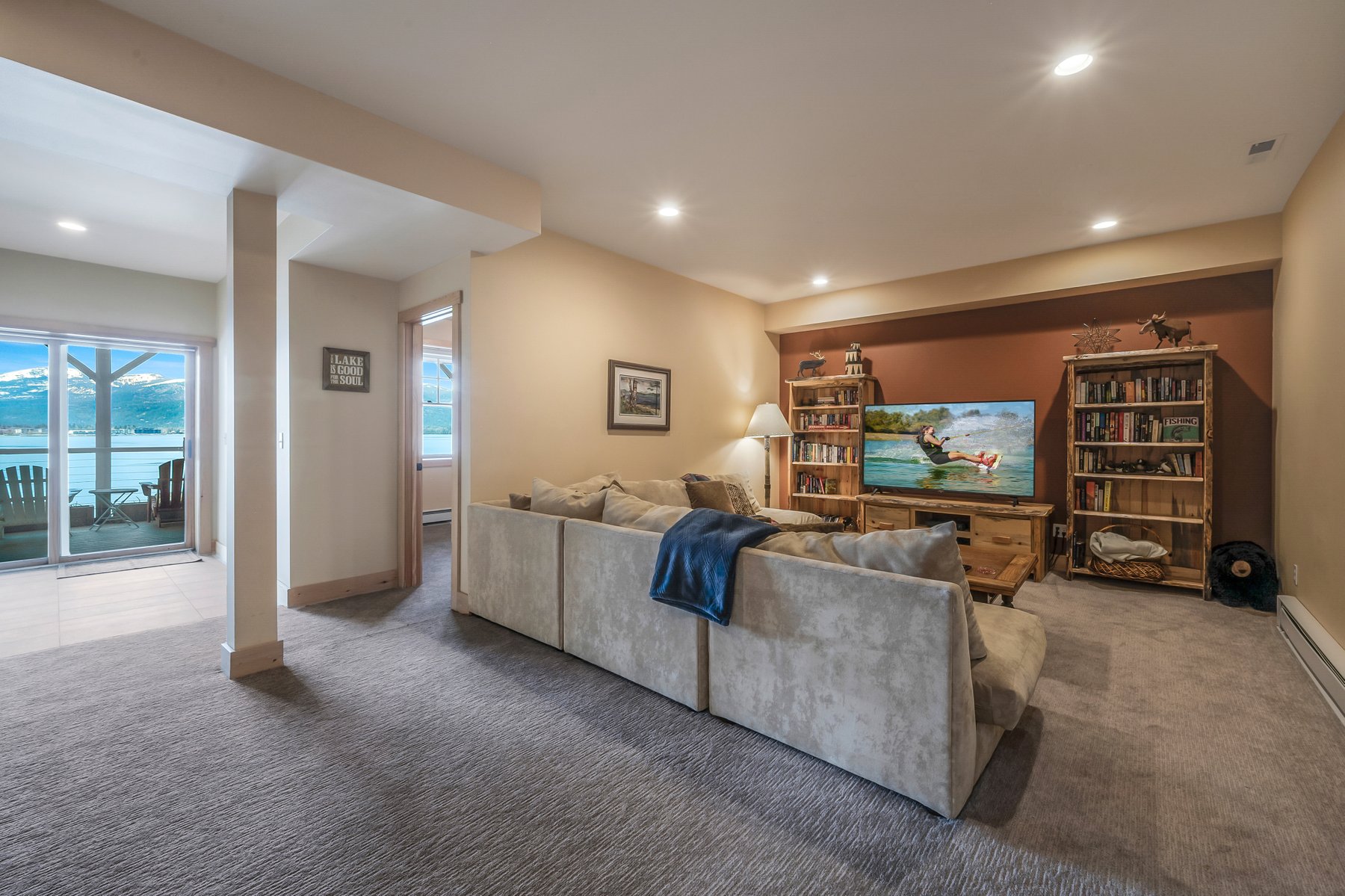 Sagle, Idaho, 83860, United States, 5 Bedrooms Bedrooms, ,6 BathroomsBathrooms,Residential,For Sale,1978919