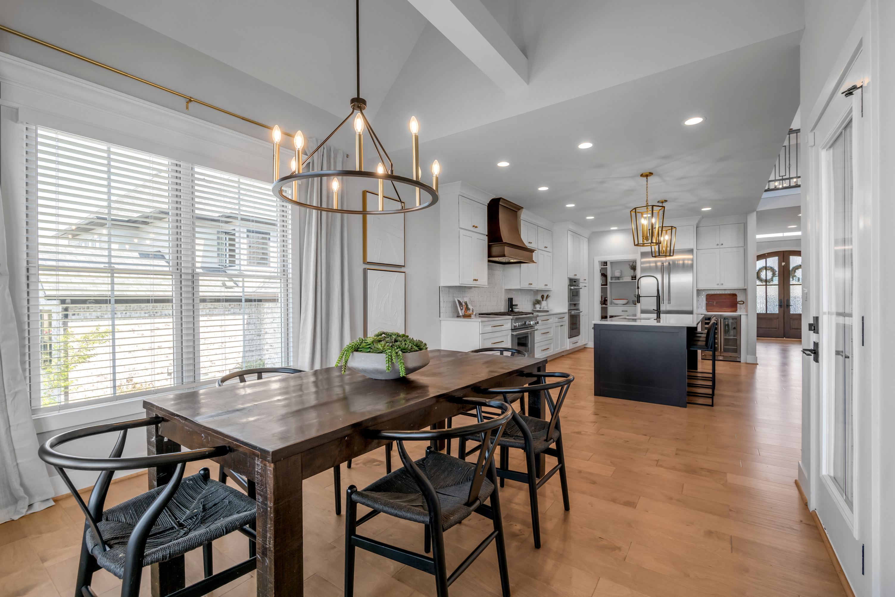  2429 Lorenzo Way - 物件實景