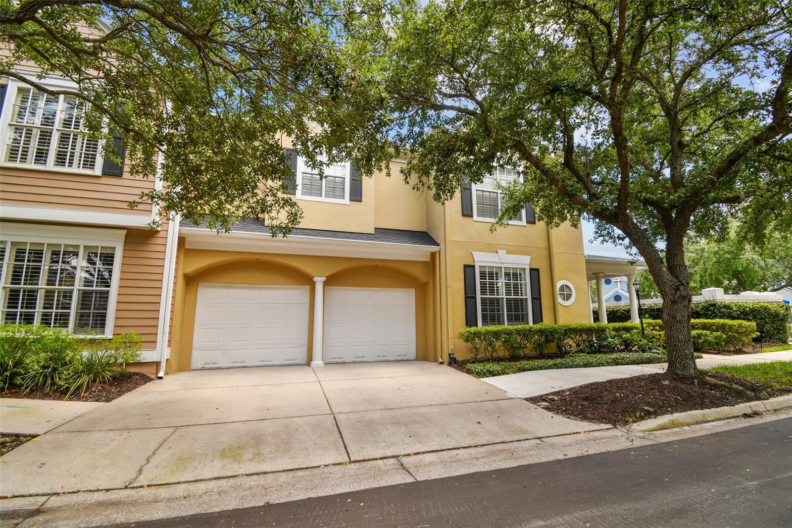 Tampa, Florida, 33602, United States, 4 Bedrooms Bedrooms, ,4 BathroomsBathrooms,Residential,For Sale,1976189