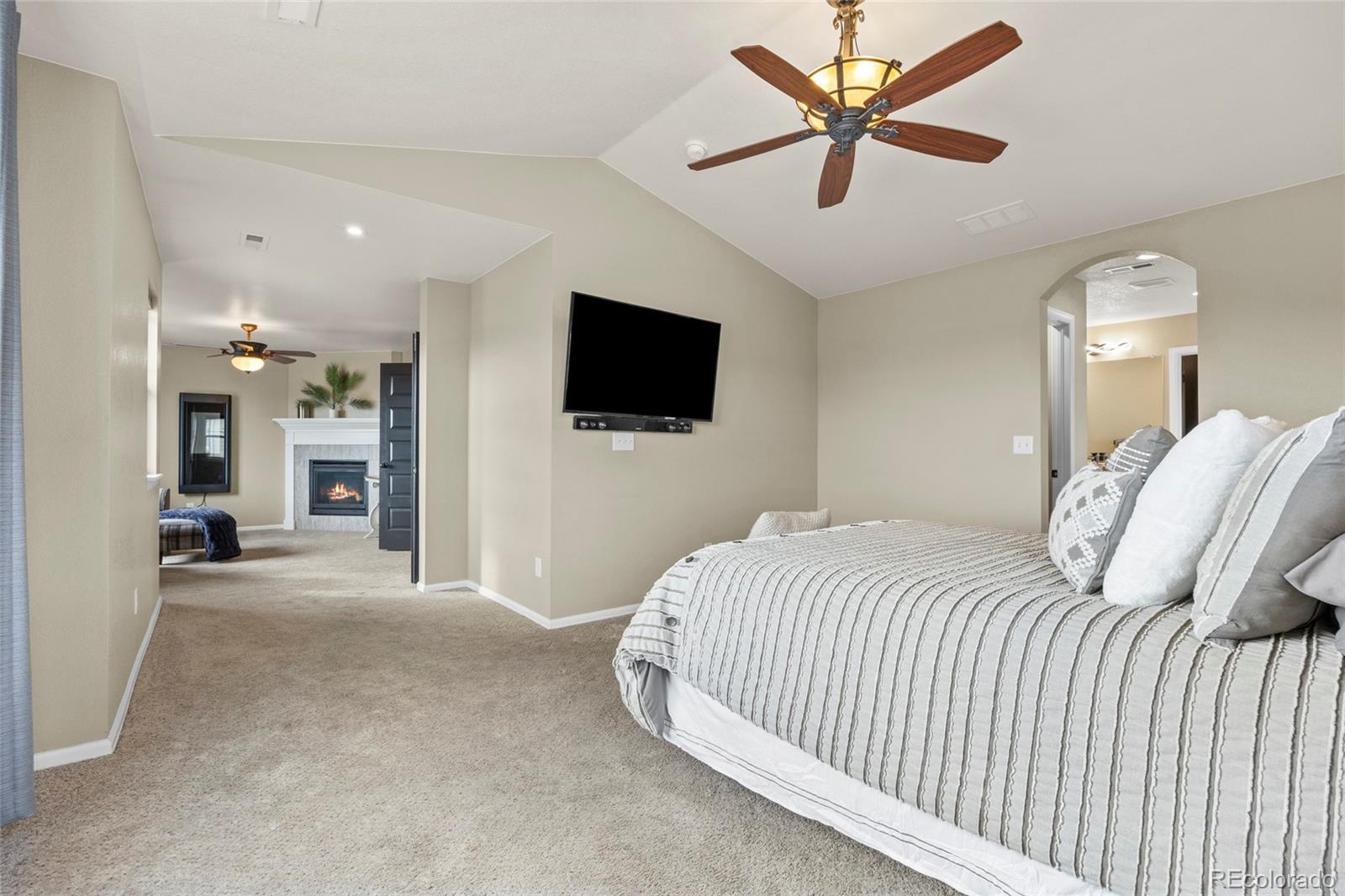 Aurora, Colorado, 80018, United States, 5 Bedrooms Bedrooms, ,3 BathroomsBathrooms,Residential,For Sale,1993047