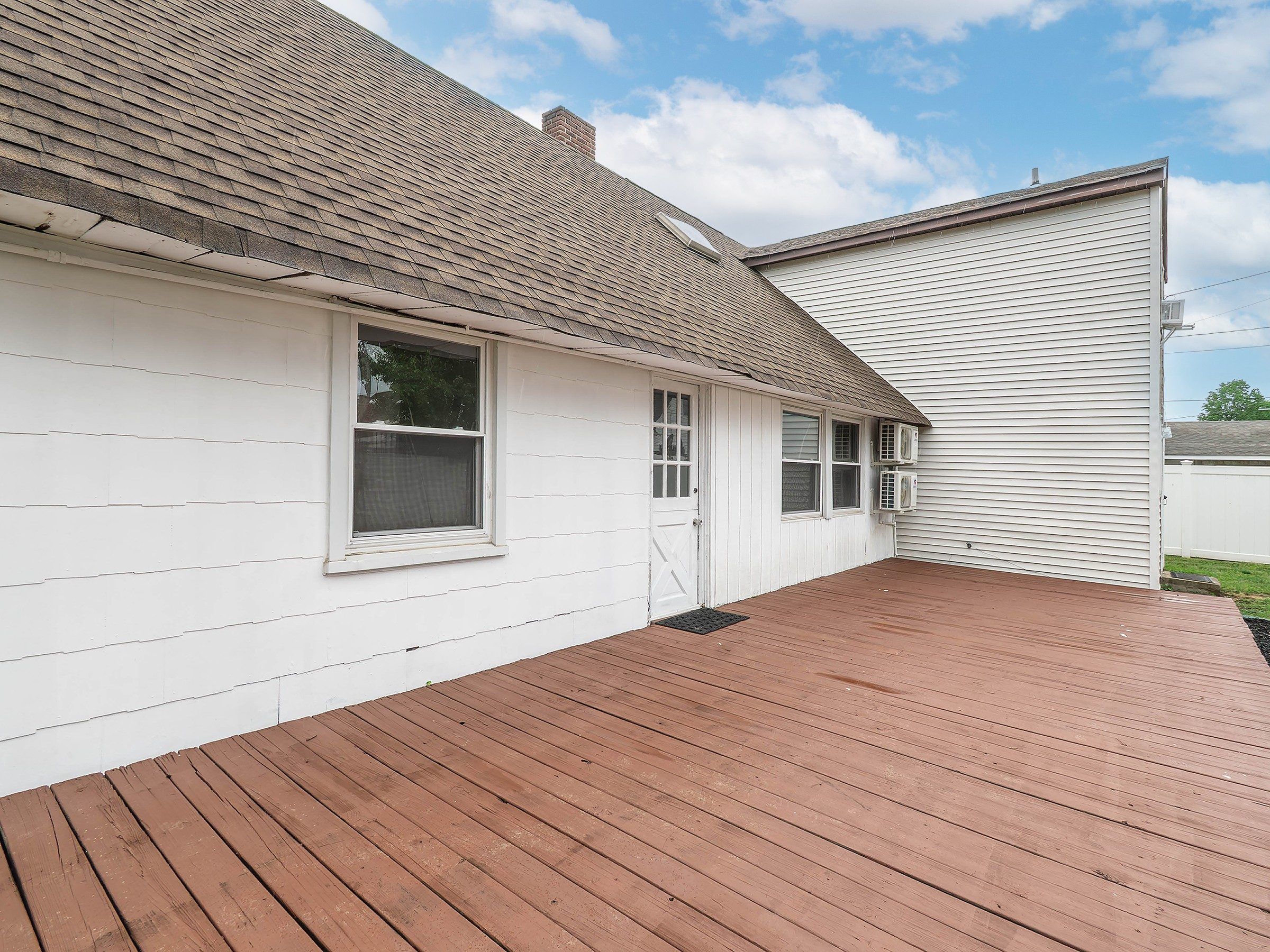  61 Kingfisher Road, Levittown, NY, 11756 - 物件實景