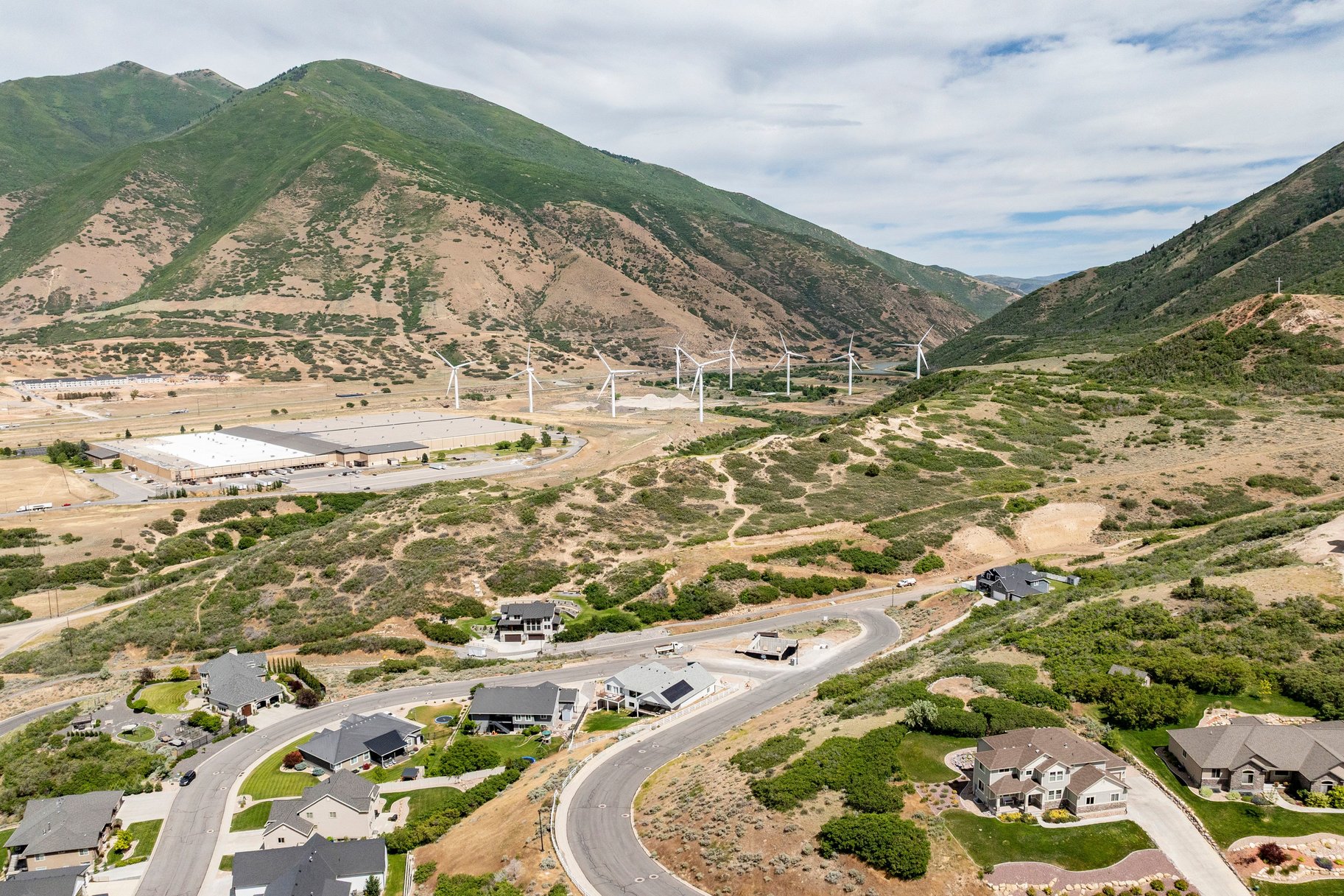  Custom Home with Fully Finished ADU Near Golf, Trails & Mountain Views - 物件實景