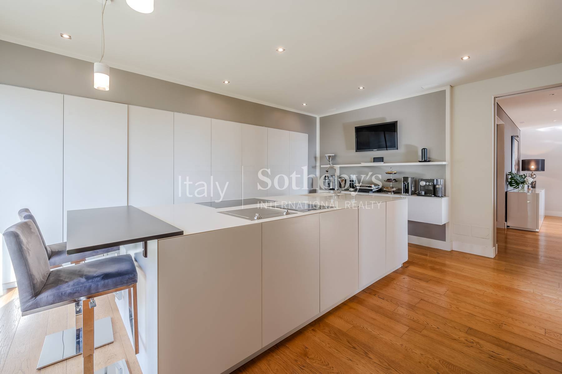  Exclusive modern villa with panoramic lake views and spa - 物件實景