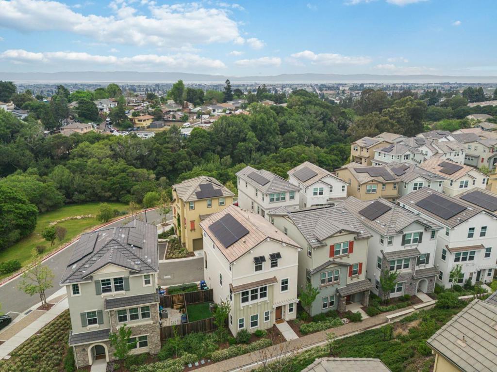 Hayward, California, 94541, United States, 3 Bedrooms Bedrooms, ,4 BathroomsBathrooms,Residential,For Sale,2032197